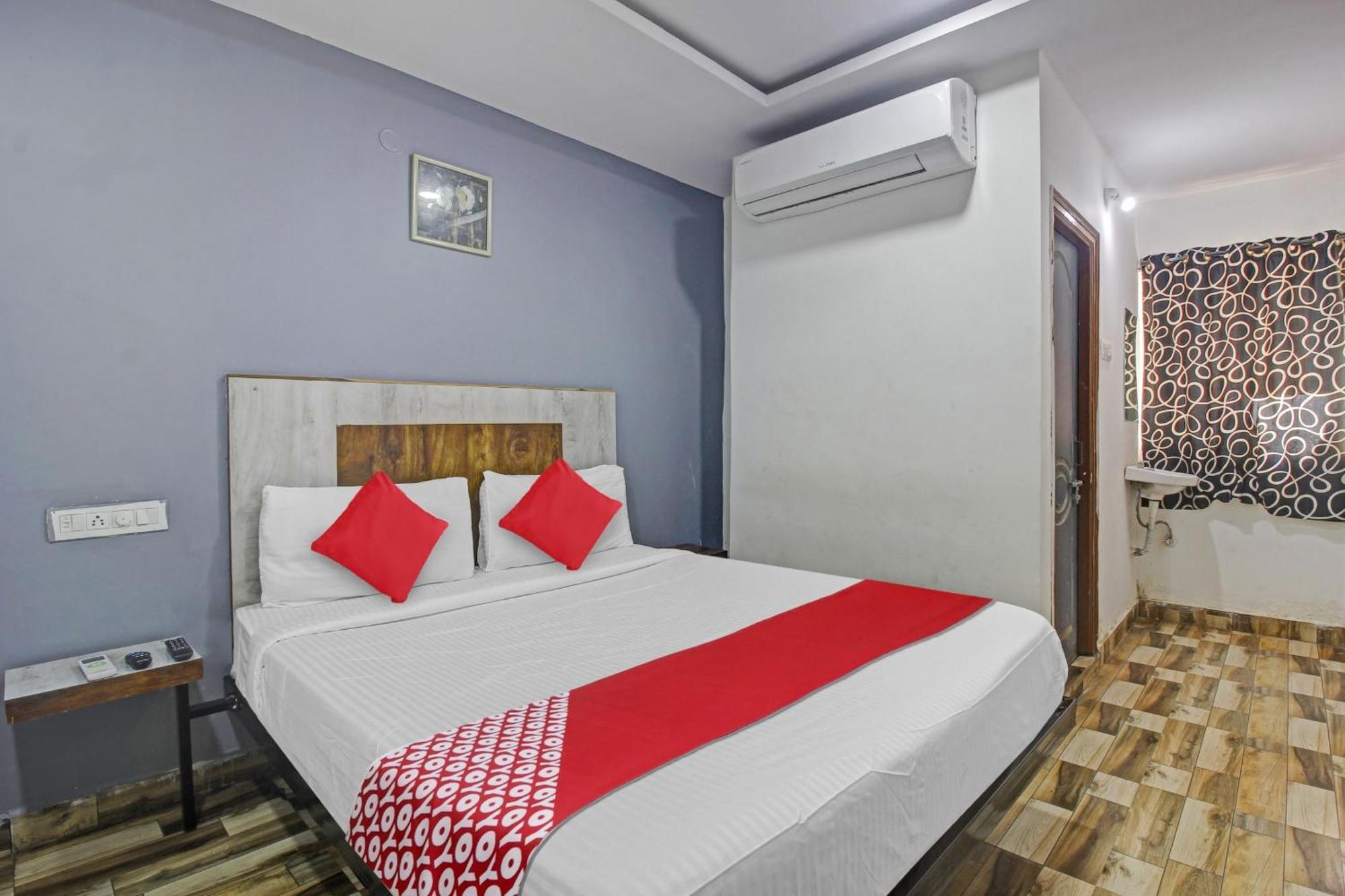 Super Hotel O Sri Sai Regency Hyderabad Exterior foto