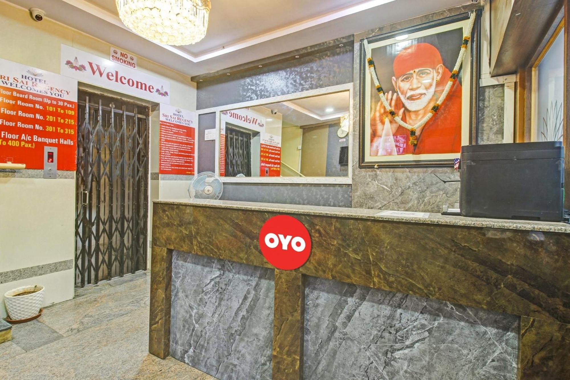 Super Hotel O Sri Sai Regency Hyderabad Exterior foto