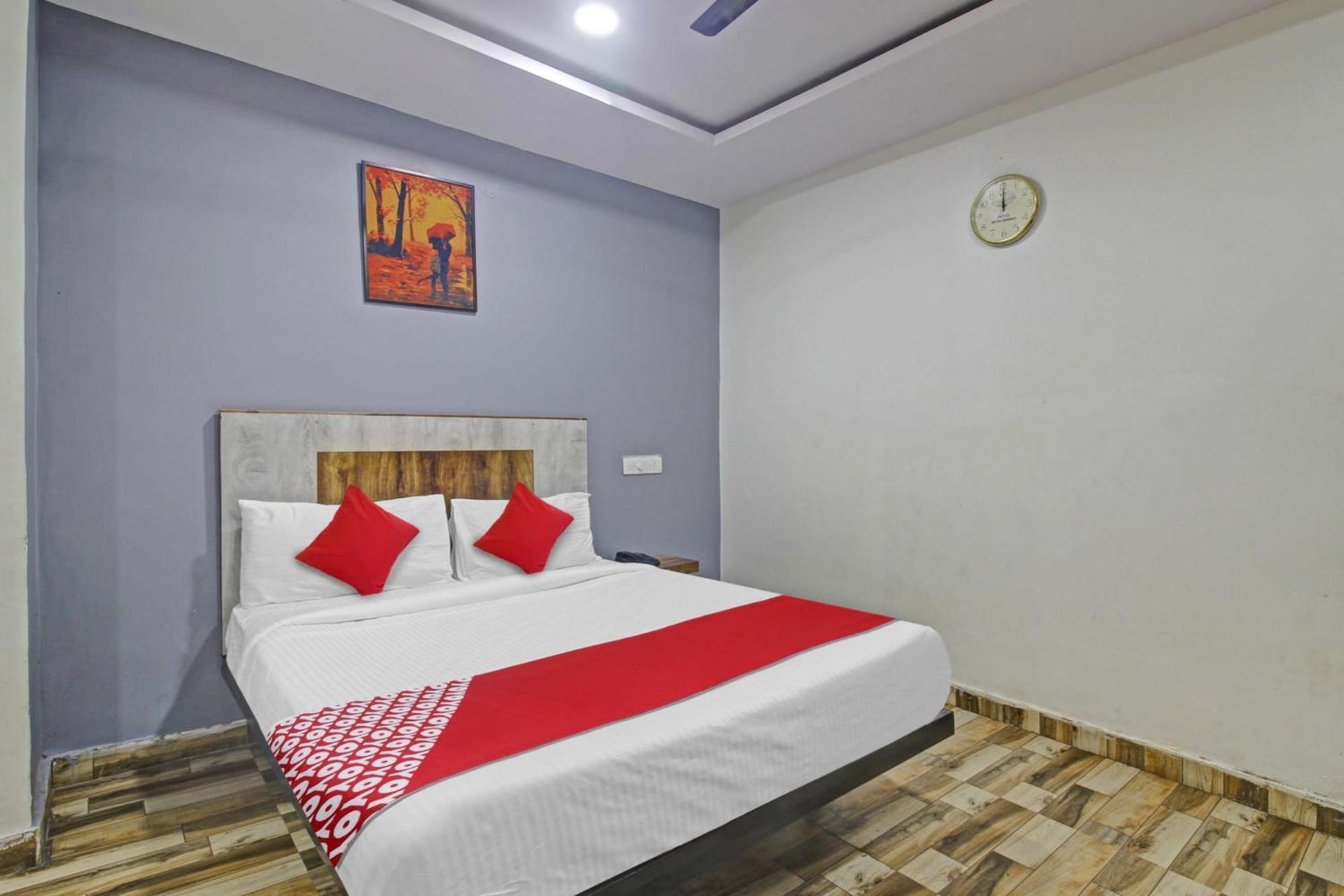 Super Hotel O Sri Sai Regency Hyderabad Exterior foto